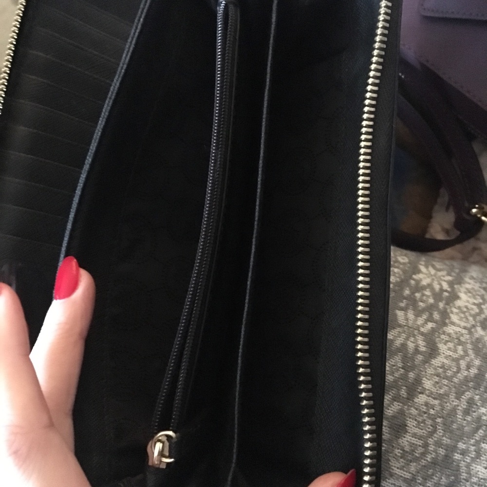 Micheal kors wallet